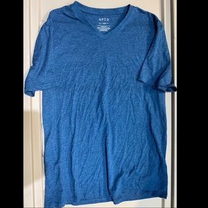 Men’s blue v-neck t shirt